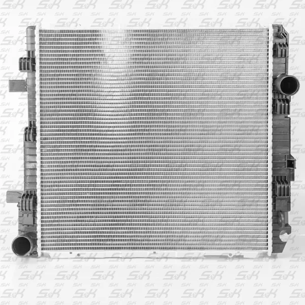 Радиатор охлаждения двигателя S&K GMBH SK-7240073-02 569x558x42 для Mercedes-Benz